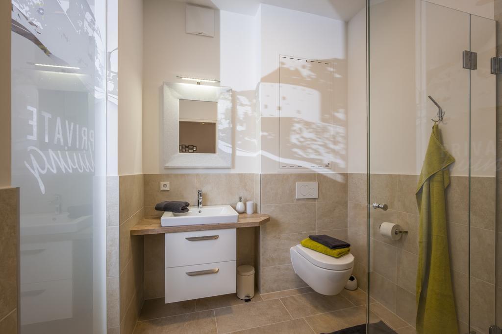 Private Living Apartments Kufstein Bagian luar foto