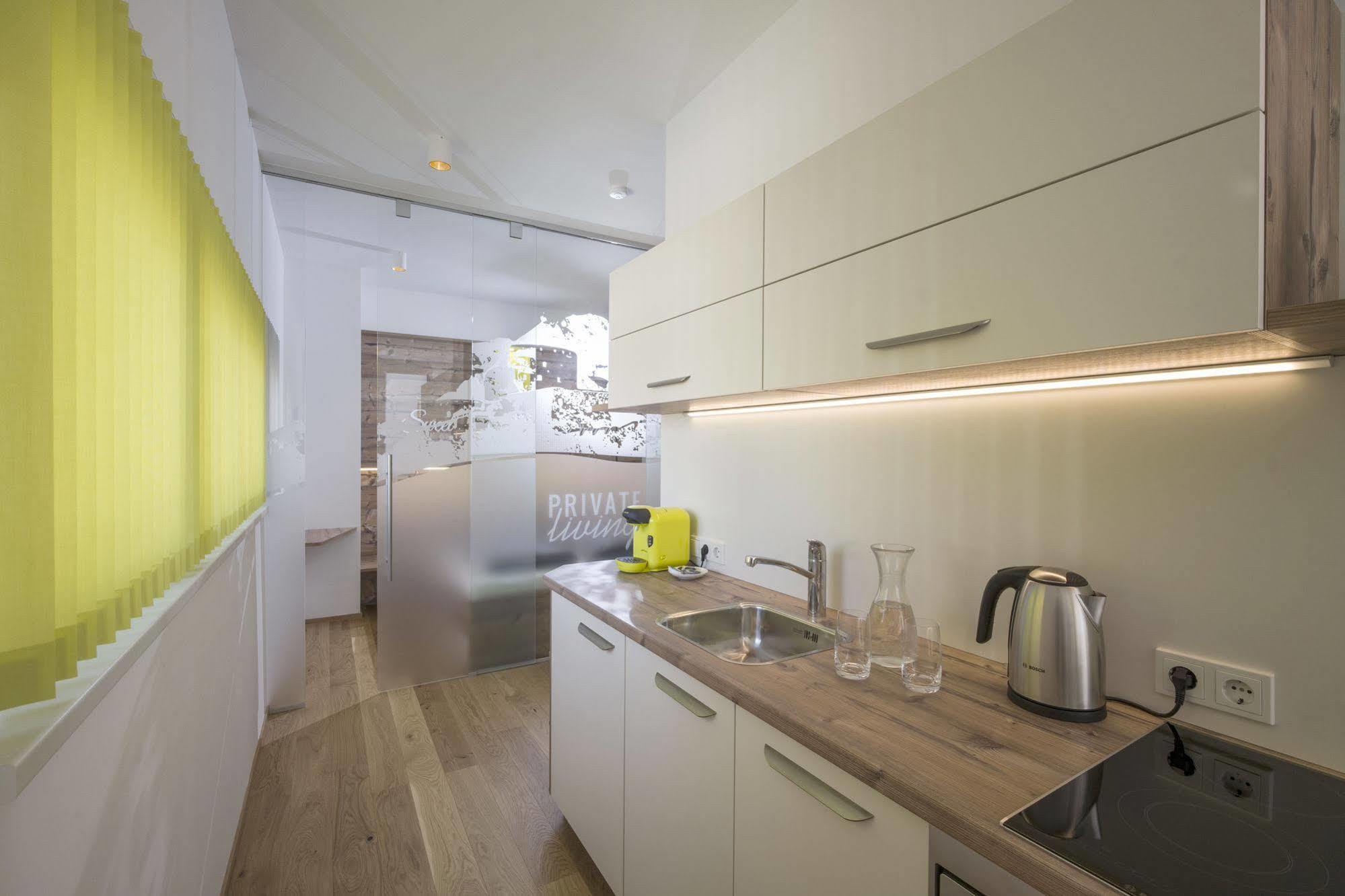 Private Living Apartments Kufstein Bagian luar foto