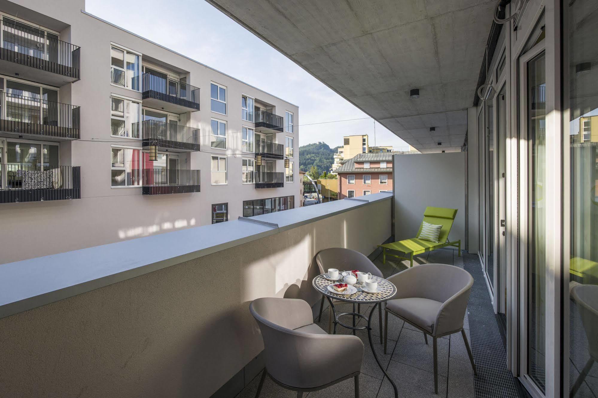 Private Living Apartments Kufstein Bagian luar foto